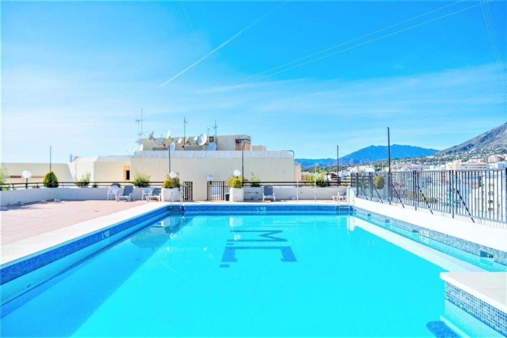 Marbella Centre Beachfront & Pool Exterior photo