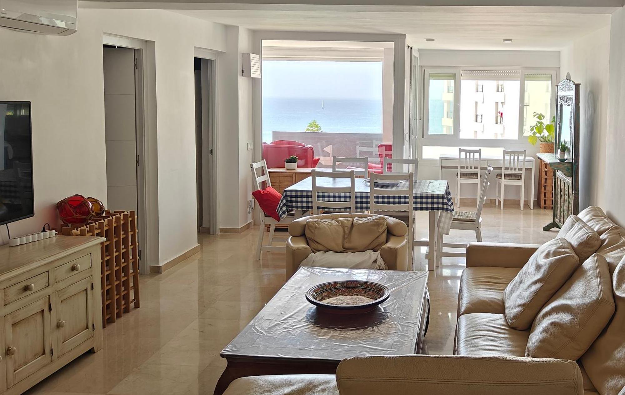 Marbella Centre Beachfront & Pool Exterior photo